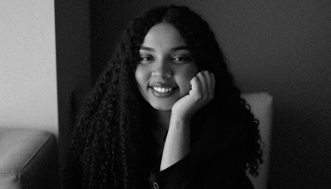 Retrato em preto e branco de Deborah
